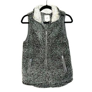 Like New! Thread & Supply Sherpa style gray vest size S